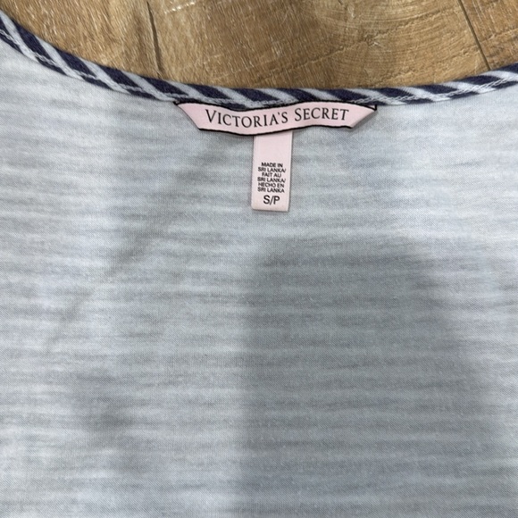 VICTORIA’S SECRET Summery Blue/White Ruched Striped Maxi Dress Size Small - Picture 3 of 8